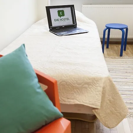 Ehe Auberge de jeunesse *